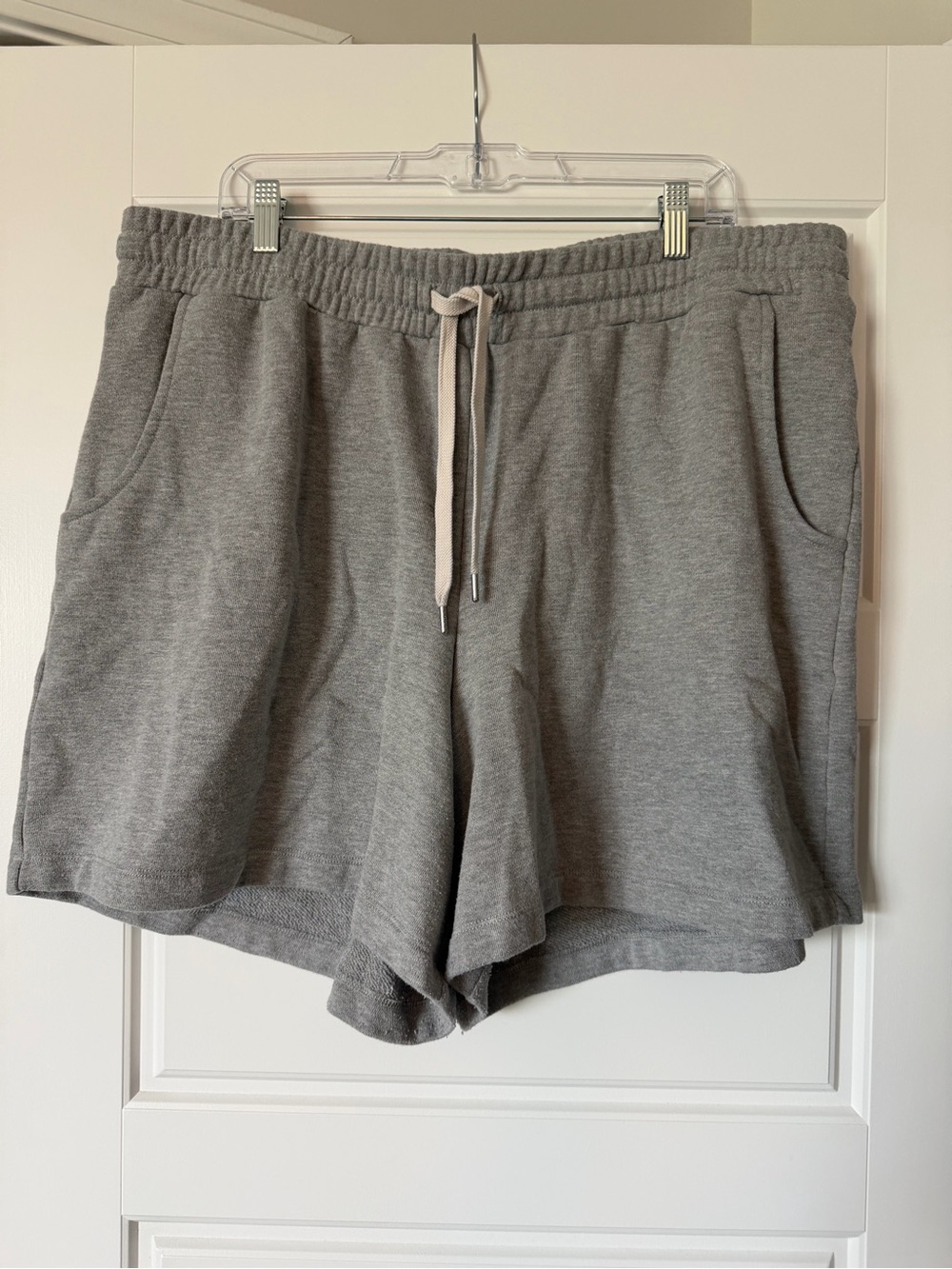 Madewell Casual Gray Women's Drawstring Shorts
